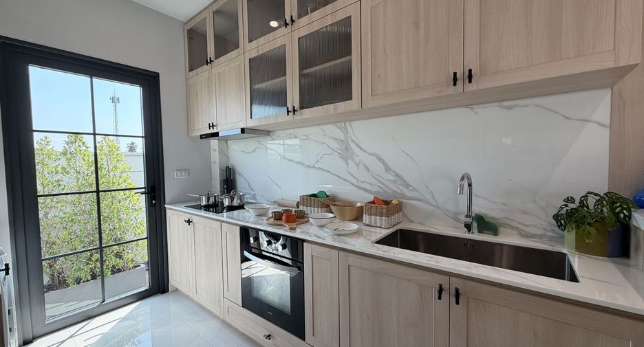 For sale 4 bedrooms villa in Ban Chang, Rayong