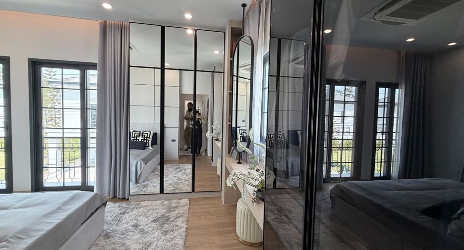 For sale 4 bedrooms villa in Ban Chang, Rayong