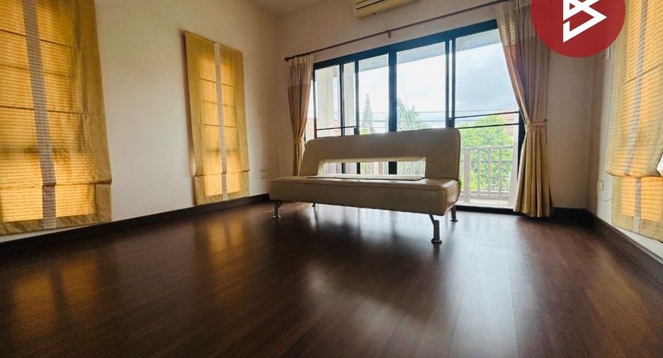 For sale 3 bedrooms house in Mueang Chon Buri, Chonburi