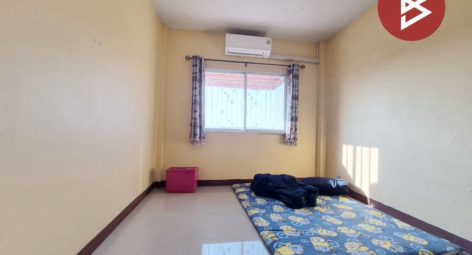 Casa adosada en venta de 3 habitaciones en Krathum Baen, Samut Sakhon