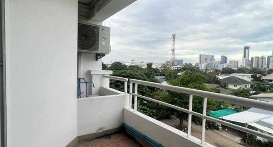 À vendre 2 chambres condo à Chatuchak, Bangkok