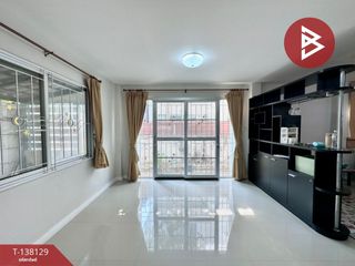 Продажа 3 спальни таунхаус в Mueang Chon Buri, Чонбури