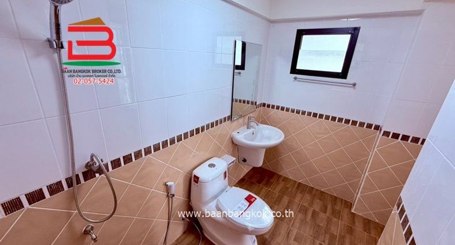 出售 3 卧室 独立屋 在 Bang Bua Thong, Nonthaburi