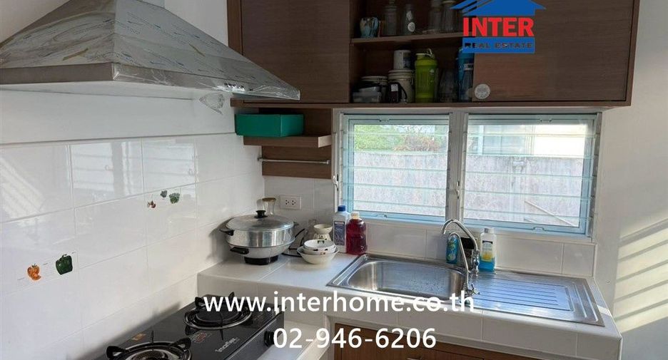 For sale 4 bedrooms house in Thawi Watthana, Bangkok