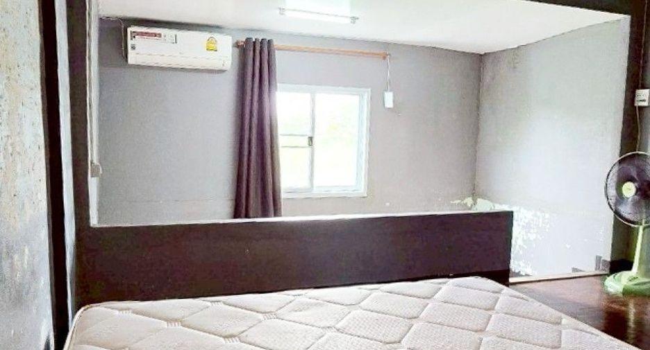 For sale 2 bedrooms townhouse in Nong Khaem, Bangkok