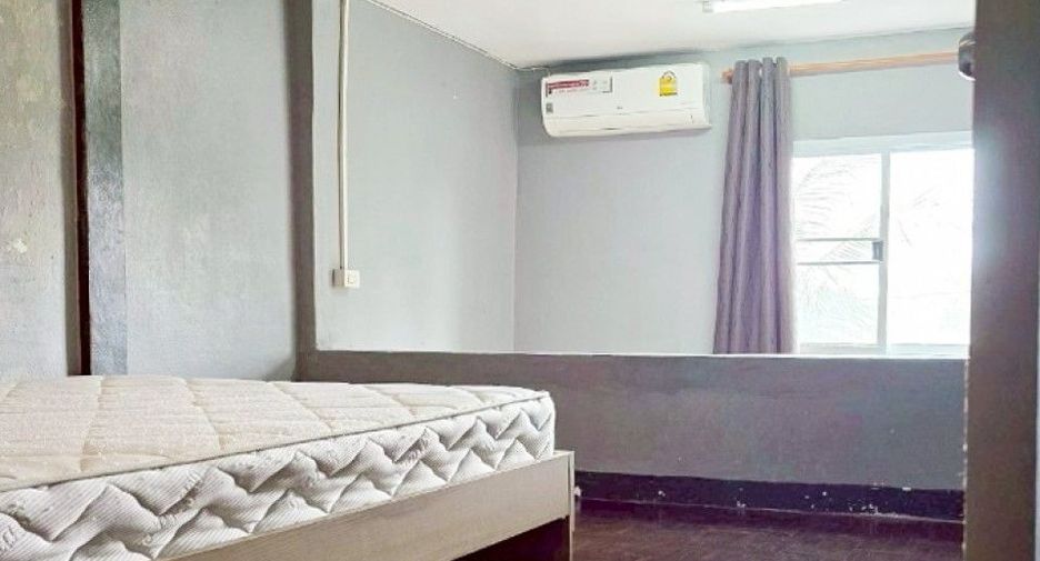 For sale 2 bedrooms townhouse in Nong Khaem, Bangkok