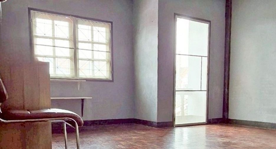 For sale 2 bedrooms townhouse in Nong Khaem, Bangkok