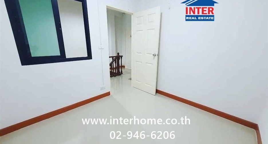 For sale 3 bedrooms townhouse in Min Buri, Bangkok