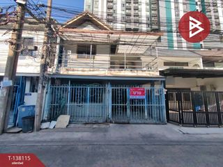 For sale 4 bedrooms townhouse in Bang Kapi, Bangkok