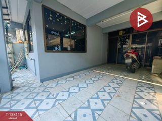 For sale 4 bedrooms townhouse in Bang Kapi, Bangkok