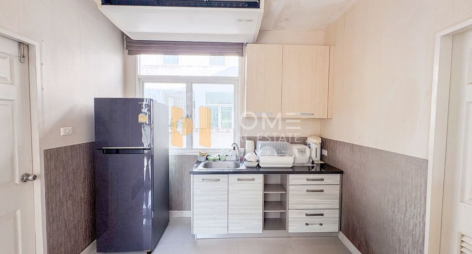 For sale 3 bedrooms house in Lat Phrao, Bangkok