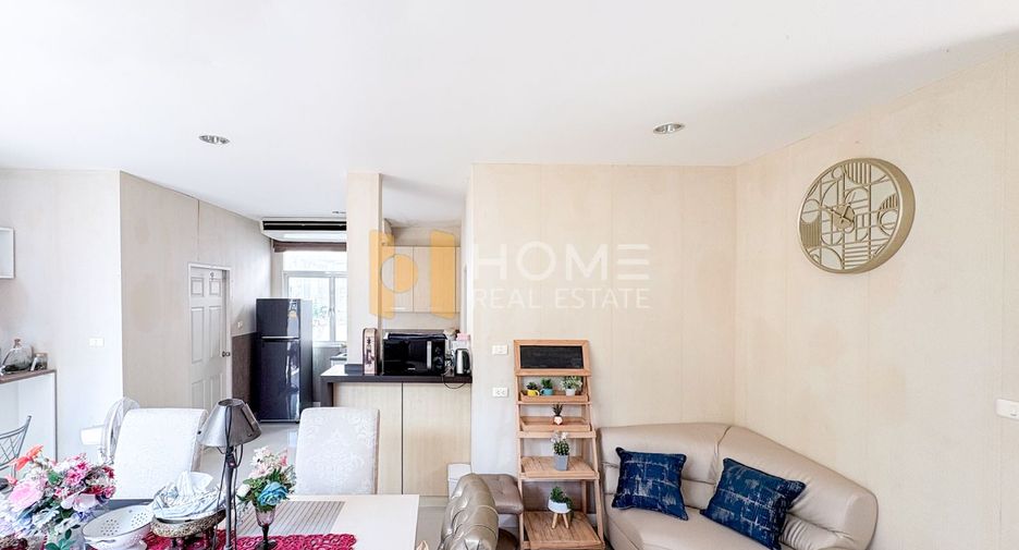 For sale 3 bedrooms house in Lat Phrao, Bangkok