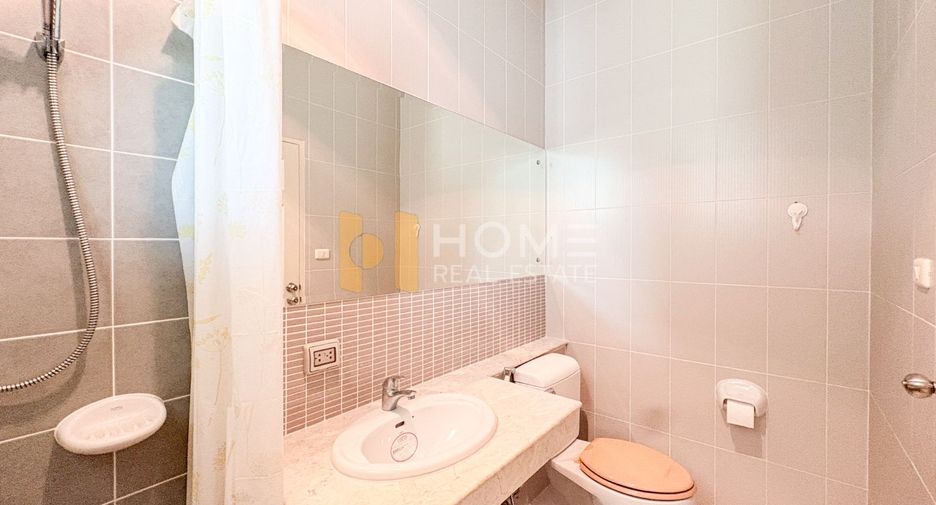 For sale 3 bedrooms house in Lat Phrao, Bangkok