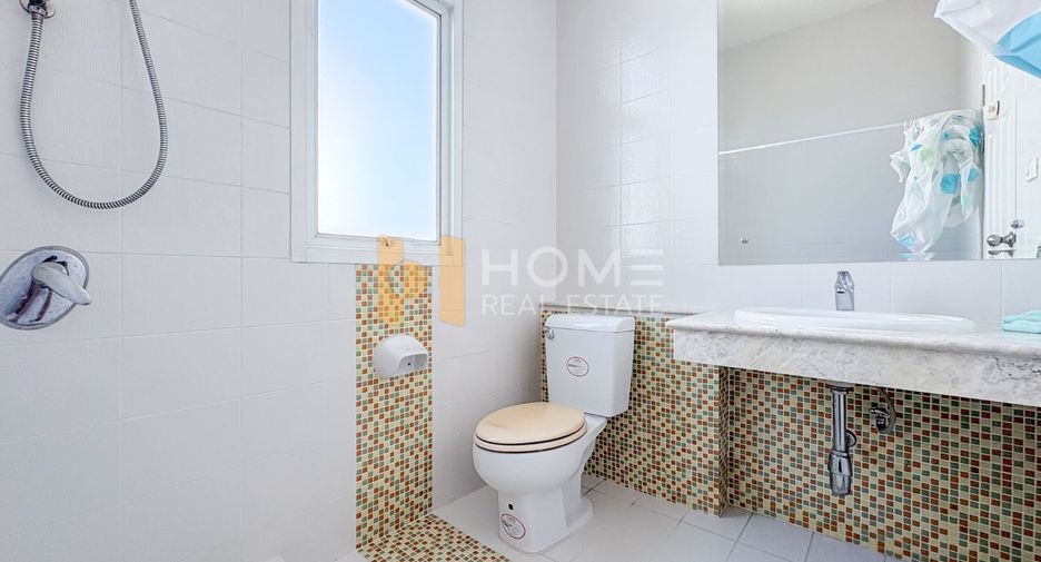 For sale 3 bedrooms house in Lat Phrao, Bangkok