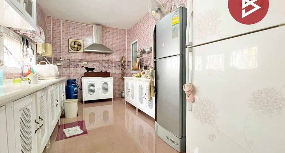 Haus zum Kauf mit 3 Zimmer in Mueang Chon Buri, Chonburi