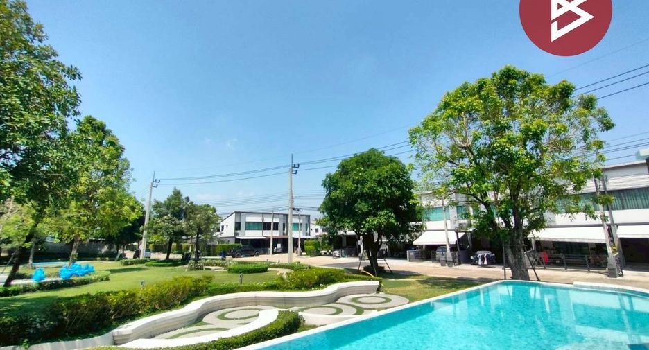 For sale 3 bedrooms townhouse in Prawet, Bangkok