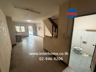Reihenhaus zum Kauf mit 2 Zimmer in Khlong Sam Wa, Bangkok