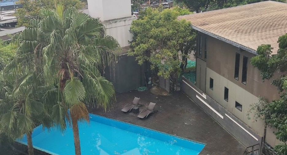 For sale 1 bed condo in Si Racha, Chonburi