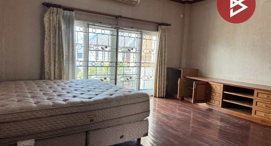 Продажа 4 спальни дом в Mueang Chon Buri, Чонбури