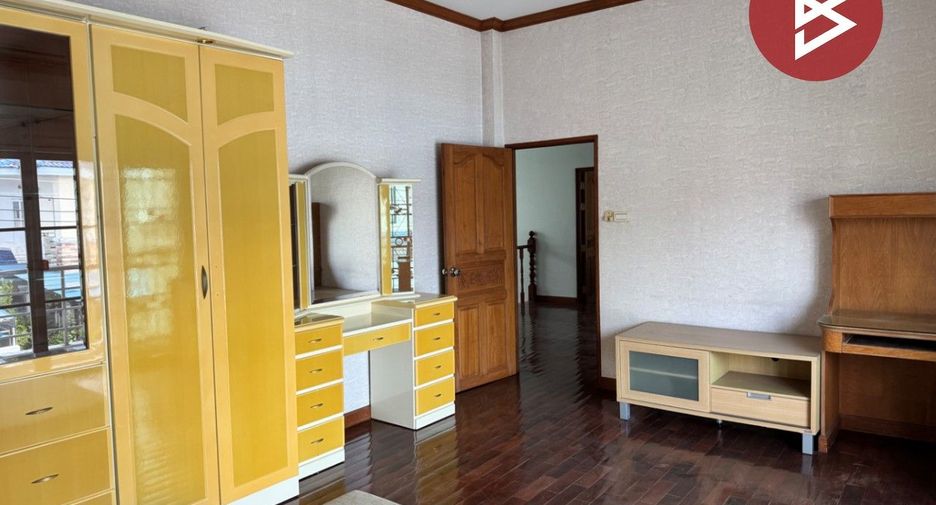 Продажа 4 спальни дом в Mueang Chon Buri, Чонбури