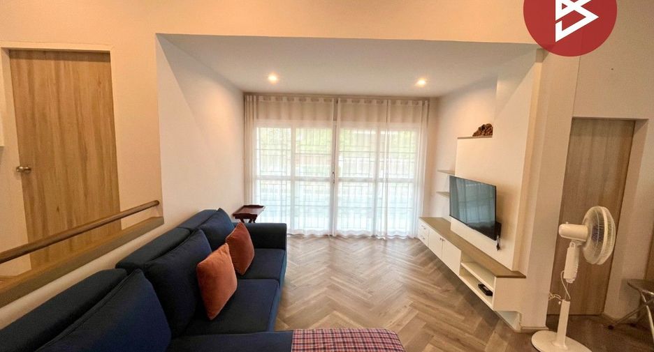 For sale 3 bedrooms house in Mueang Chon Buri, Chonburi