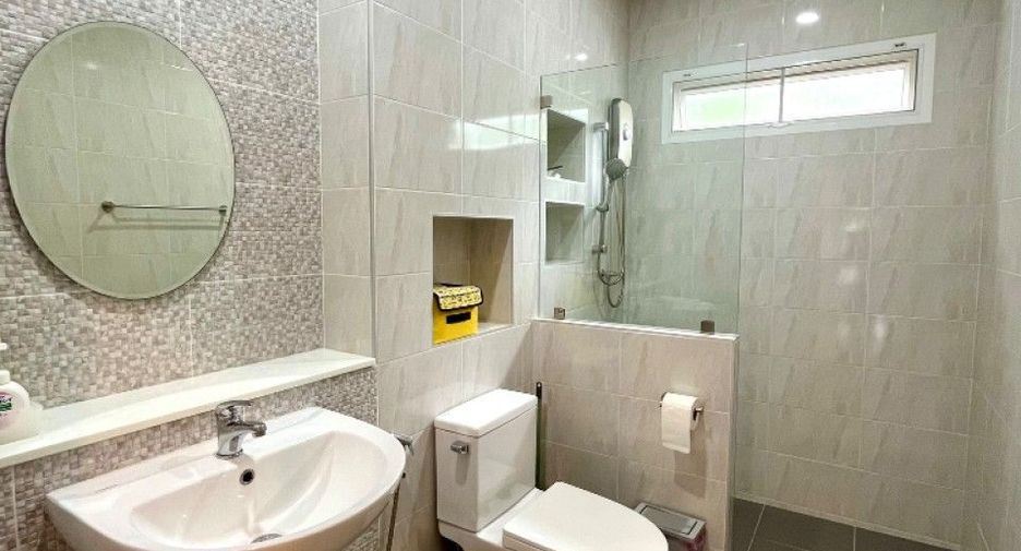 For sale 3 bedrooms house in Mueang Chon Buri, Chonburi