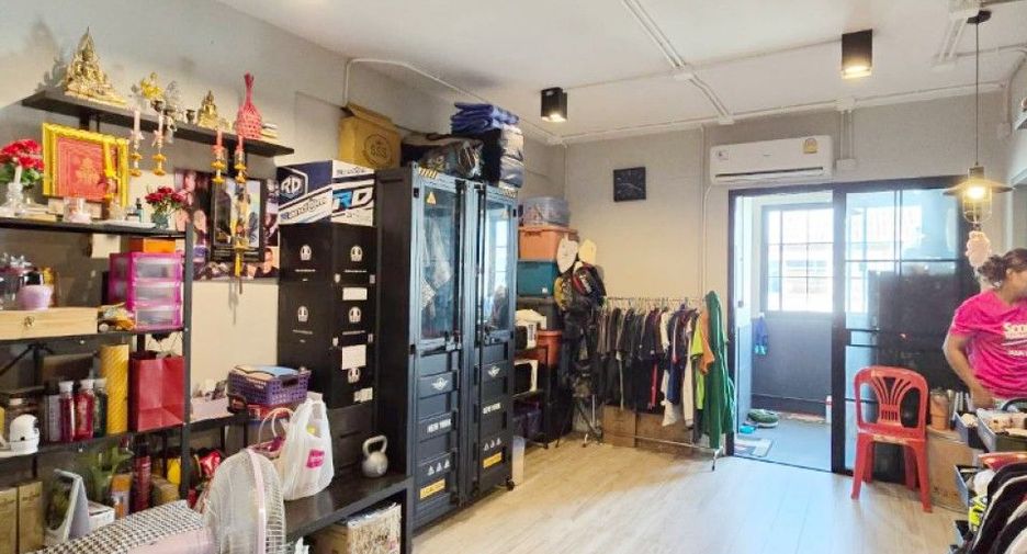 For sale 1 bed condo in Min Buri, Bangkok