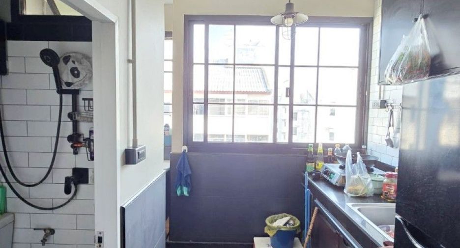 For sale 1 bed condo in Min Buri, Bangkok