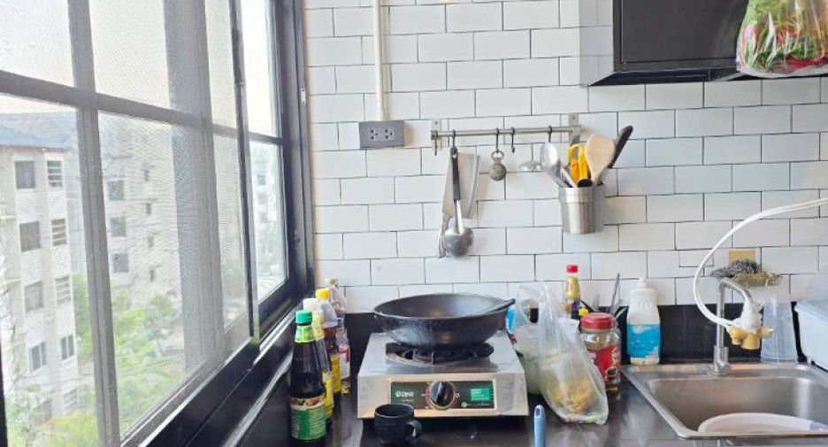 For sale 1 bed condo in Min Buri, Bangkok