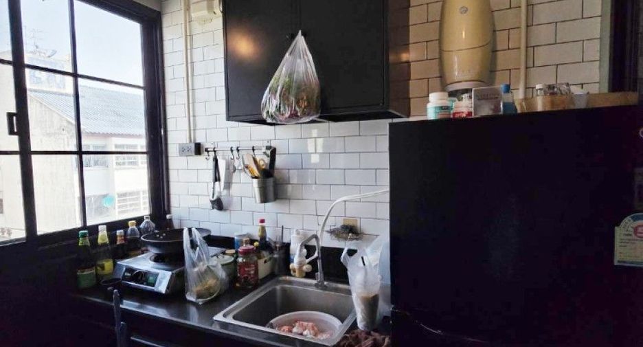 For sale 1 bed condo in Min Buri, Bangkok
