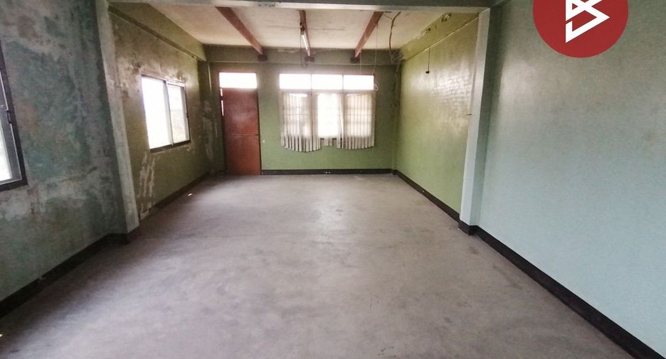 Продажа 4 спальни торговое помещение в Khlong Luang, Патумтани