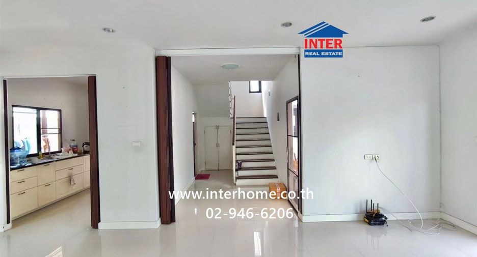 For sale 3 bedrooms house in Lat Krabang, Bangkok