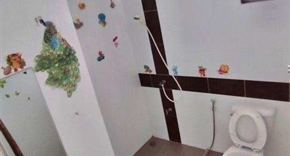 For sale 3 bedrooms house in Lat Krabang, Bangkok
