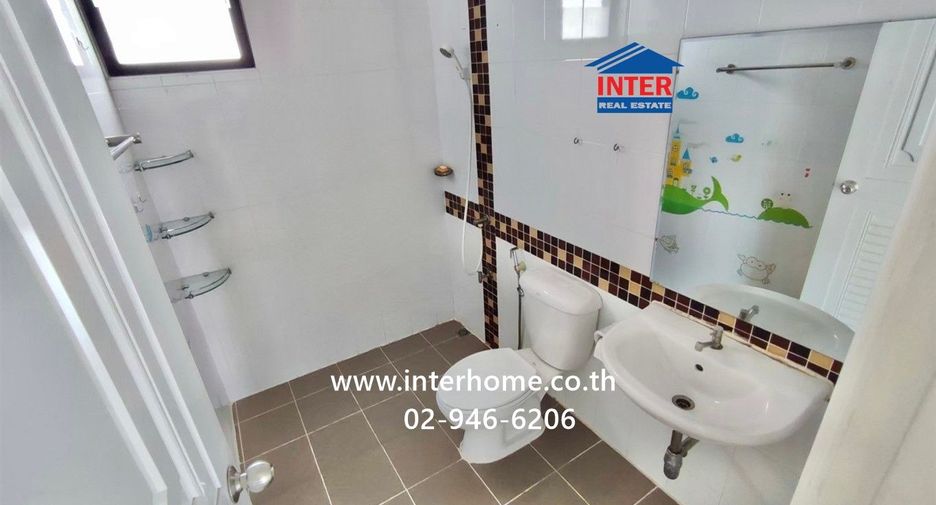 For sale 3 bedrooms house in Lat Krabang, Bangkok