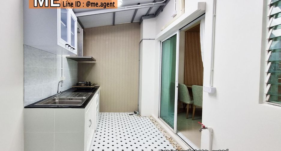 For sale 3 bedrooms townhouse in Suan Luang, Bangkok