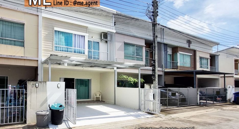 For sale 3 bedrooms townhouse in Suan Luang, Bangkok