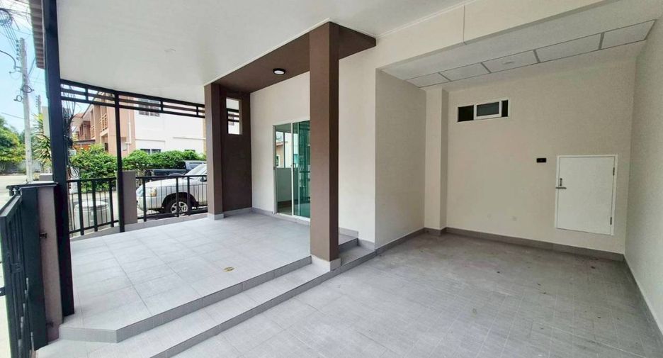 For sale 4 bedrooms townhouse in Thalang, Phuket