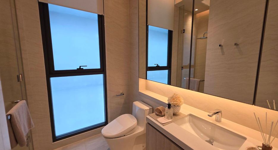 Condo en venta de 3 habitaciones en Khlong Toei, Bangkok