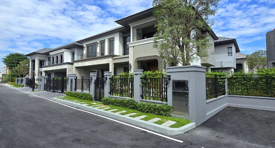 For sale 4 bedrooms house in Rat Burana, Bangkok