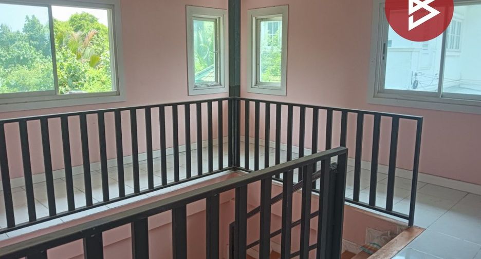 Casa en venta de 3 habitaciones en Phra Pradaeng, Samut Prakan