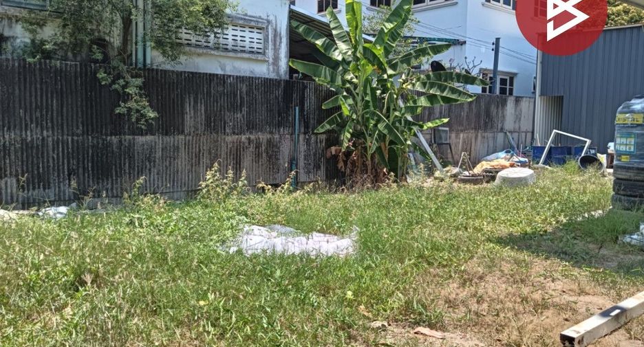 Casa en venta de 3 habitaciones en Phra Pradaeng, Samut Prakan