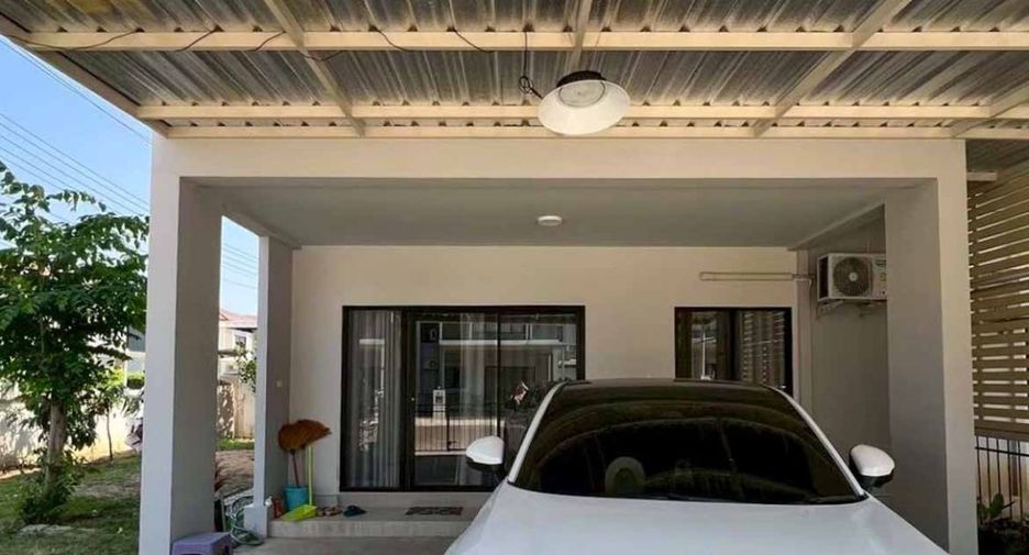For rent 4 bedrooms house in Saraphi, Chiang Mai