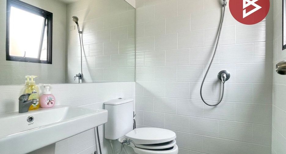 For sale 3 bedrooms townhouse in Bang Bo, Samut Prakan