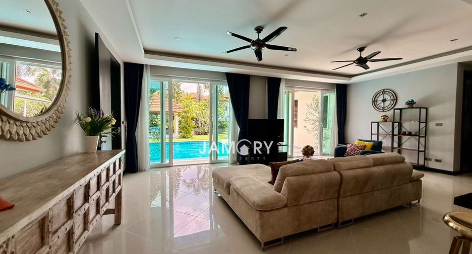 Villa en venta de 4 habitaciones en East Pattaya, Pattaya