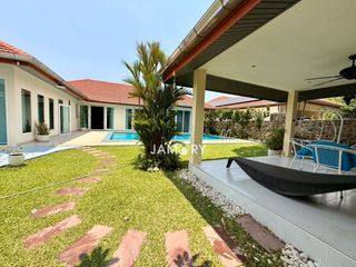 For sale 4 bedrooms villa in Bang Lamung, Chonburi