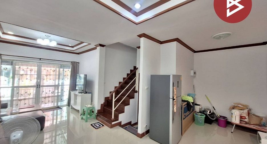 For sale 3 bedrooms townhouse in Min Buri, Bangkok