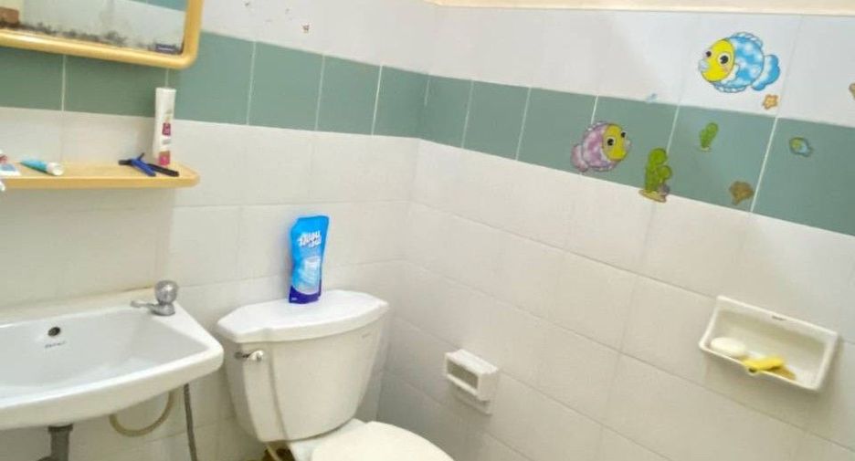 For sale 1 bed condo in Lat Krabang, Bangkok
