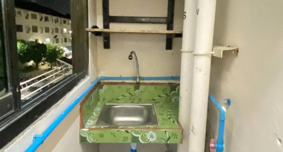 For sale 1 bed condo in Lat Krabang, Bangkok