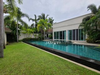 For Rent 3 Bedroom Villa In Bang Lamung, Chonburi