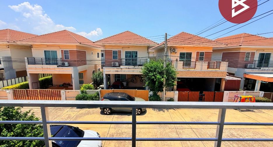 Haus zum Kauf mit 3 Zimmer in Si Racha, Chonburi